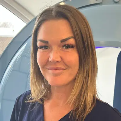 Therese Hutcheson, Hyperbaroperatør